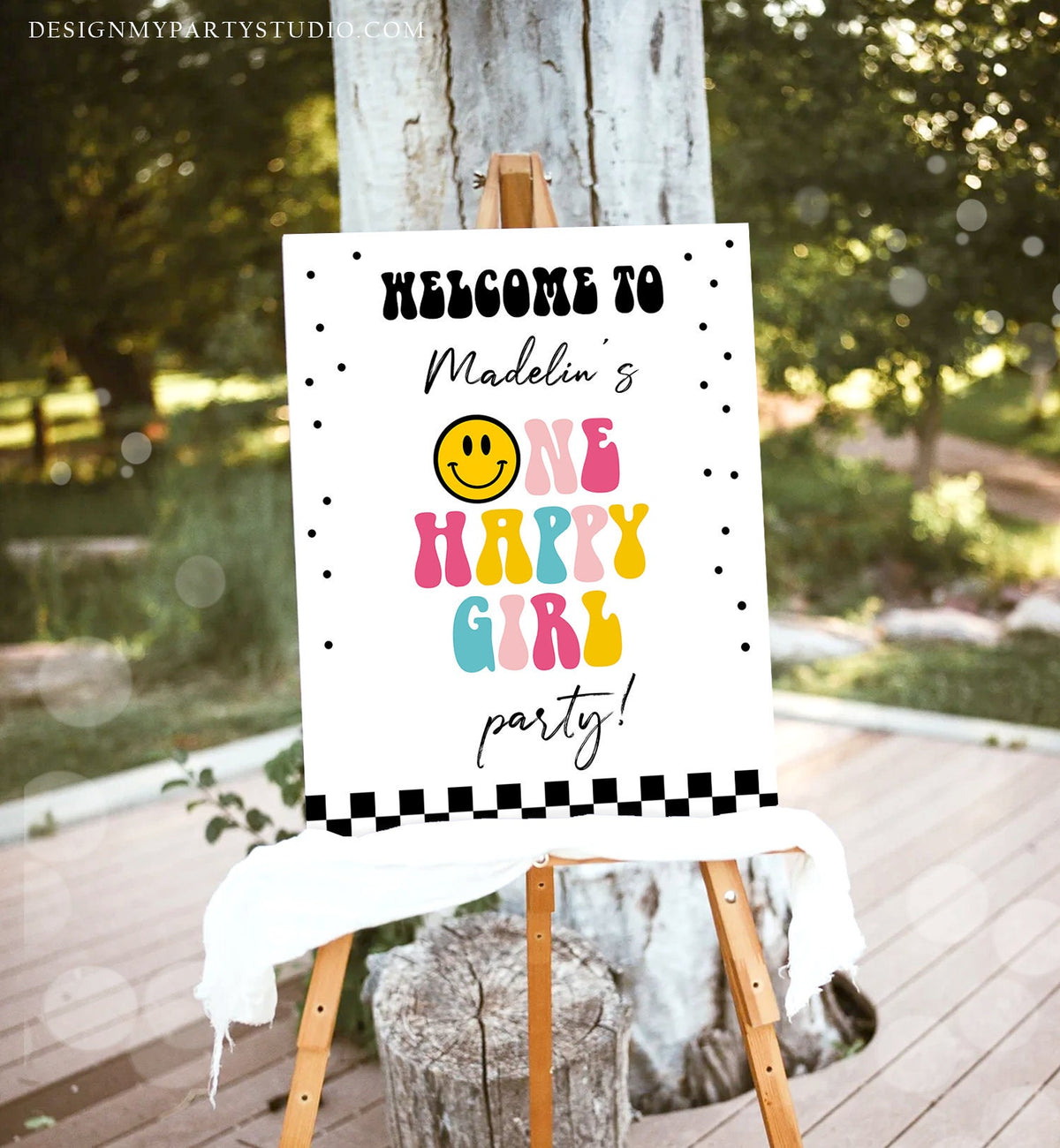 Editable Smiley Face Welcome Sign One Happy Girl Birthday Welcome Poster Girl 1st Birthday Checkered Decor Template Corjl PRINTABLE 0456